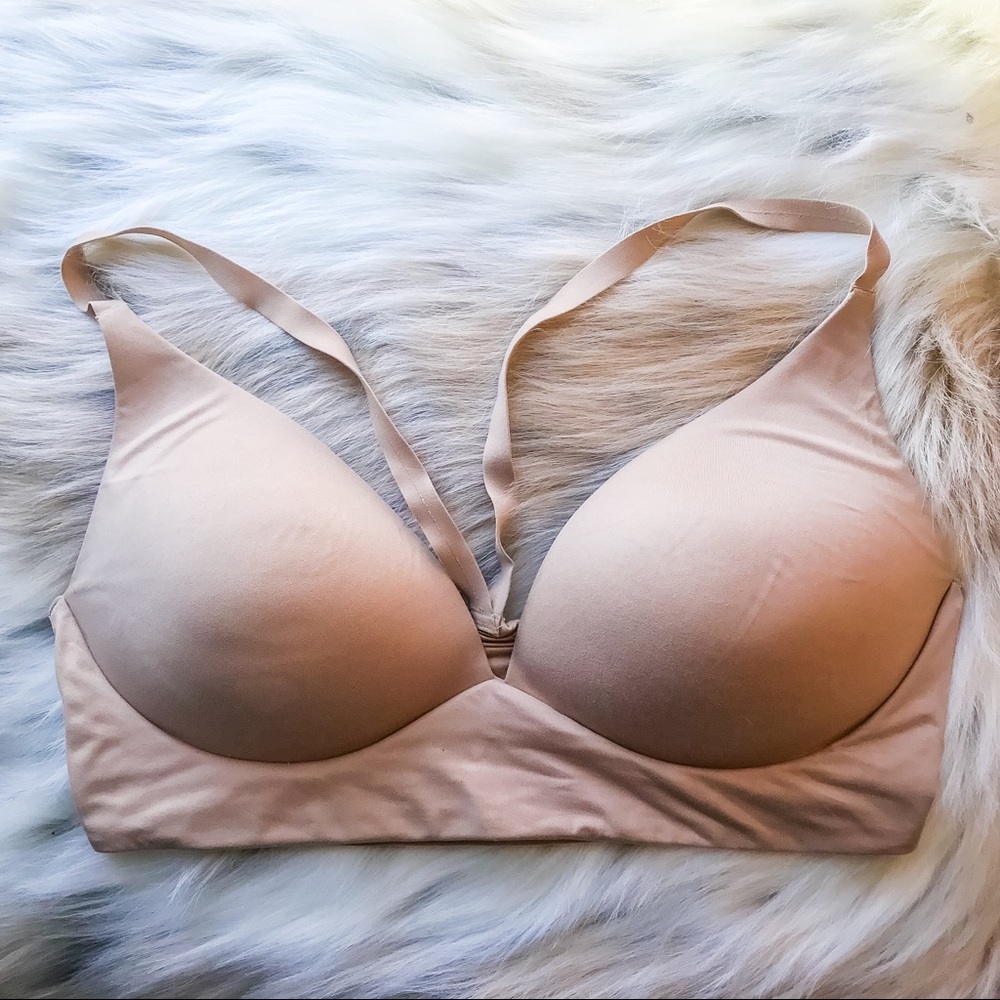 Victoria's Secret wireless lightly lined plunge bra 36D nude